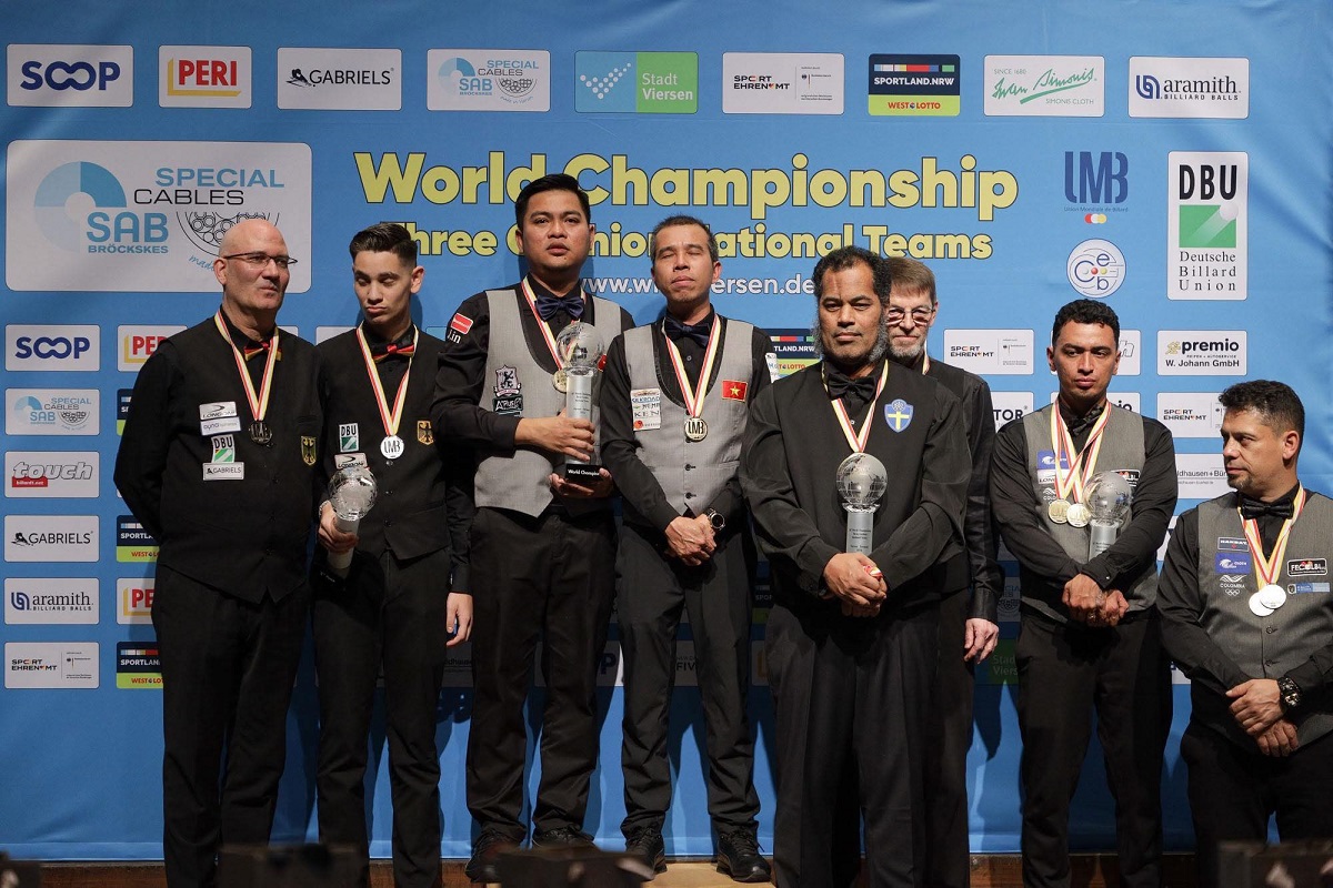 Đ&aacute;nh bại chủ nh&agrave; Đức, ĐT Việt Nam lần thứ 2 gi&agrave;nh chức v&ocirc; địch Thế giới Carom 3 băng