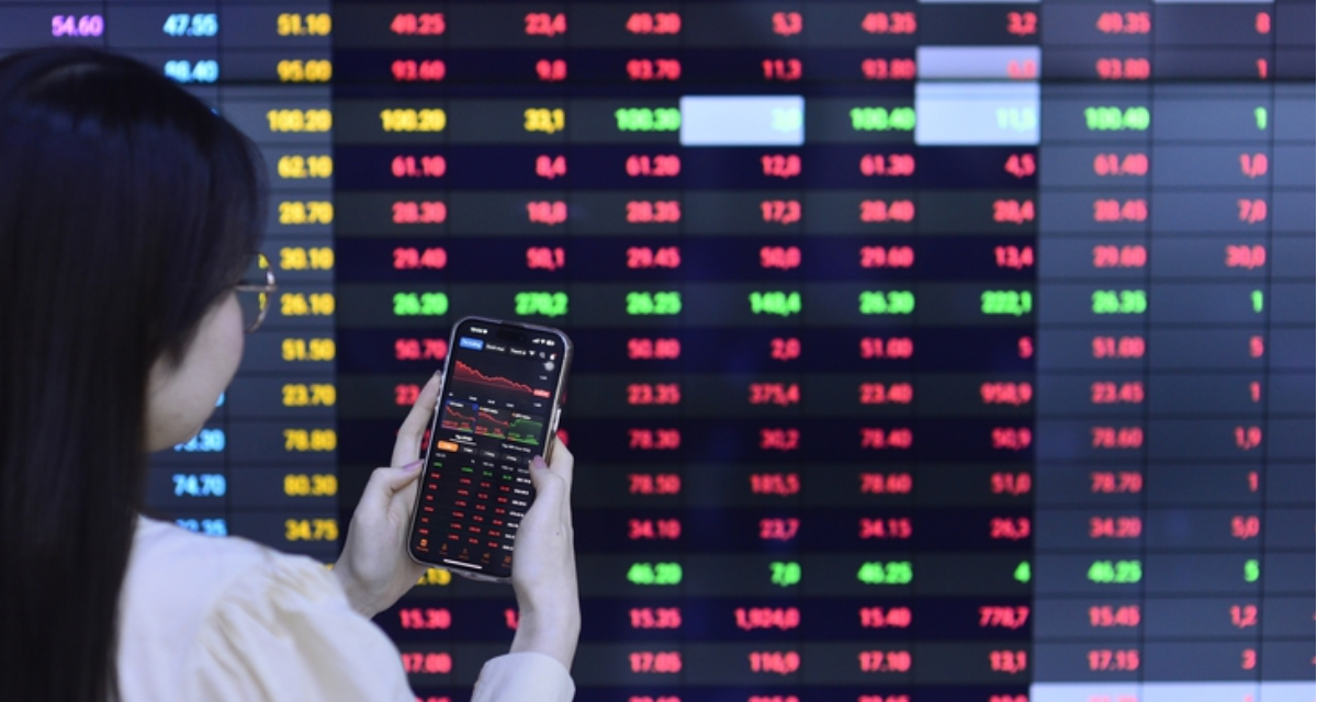 VN-Index &aacute;p s&aacute;t 1.900 điểm: Đ&agrave; tăng sau Tết c&ograve;n giữ được bao l&acirc;u?