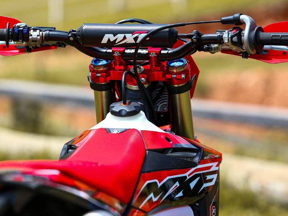 &lsquo;Vua c&ocirc;n tay&rsquo; 300cc mới đẹp hơn Honda Winner R ra mắt với gi&aacute; rẻ, sức mạnh vượt xa Yamaha Exciter ảnh 2