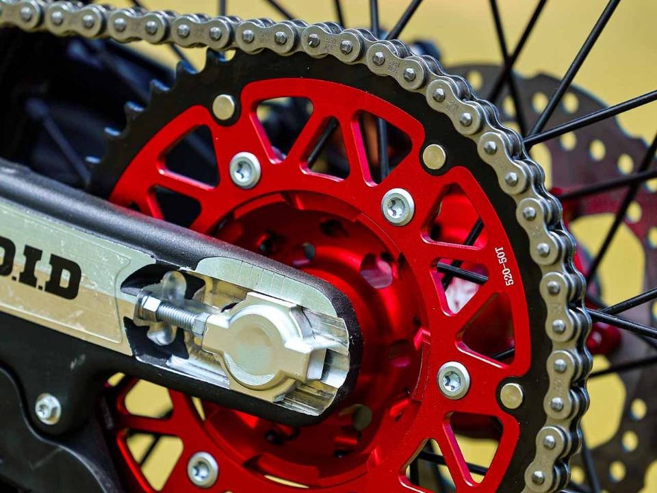 &lsquo;Vua c&ocirc;n tay&rsquo; 300cc mới đẹp hơn Honda Winner R ra mắt với gi&aacute; rẻ, sức mạnh vượt xa Yamaha Exciter ảnh 3