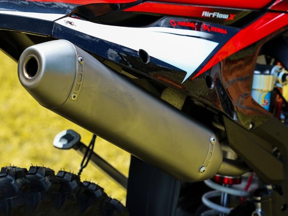 &lsquo;Vua c&ocirc;n tay&rsquo; 300cc mới đẹp hơn Honda Winner R ra mắt với gi&aacute; rẻ, sức mạnh vượt xa Yamaha Exciter ảnh 5