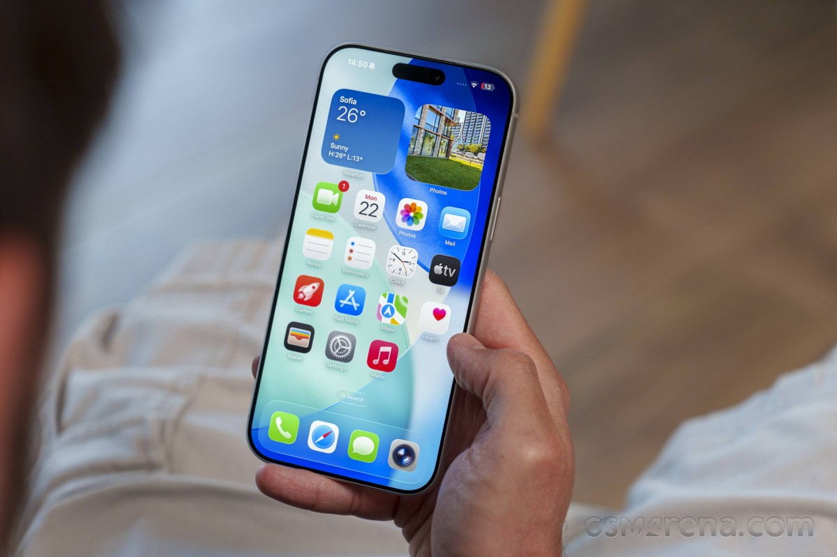 Đ&acirc;y l&agrave; 6 t&iacute;nh năng iPhone 17 l&agrave;m tốt hơn Galaxy S26 d&ugrave; gi&aacute; b&aacute;n gần như tương đồng