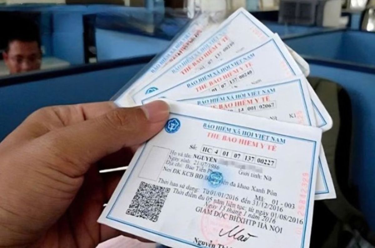 \'Mượn\' thẻ BHYT đi kh&aacute;m bệnh sẽ bị phạt tiền v&agrave; truy thu to&agrave;n bộ chi ph&iacute; theo quy định mới