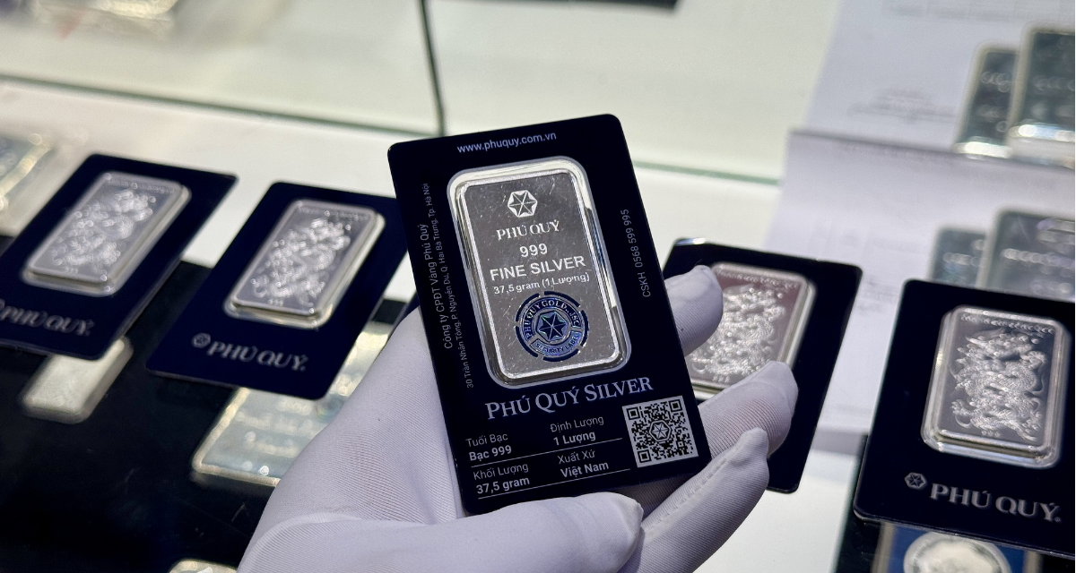 Gi&aacute; bạc h&ocirc;m nay 4/3: Hồi phục nhẹ nhưng vẫn mất hơn 12 triệu đồng/kg sau 2 ng&agrave;y