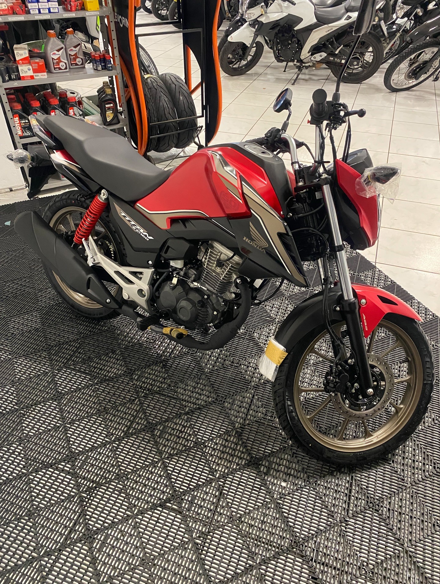 Honda ch&iacute;nh thức mở b&aacute;n &lsquo;vua c&ocirc;n tay&rsquo; 162cc mới đẹp &aacute;t v&iacute;a Winner R, c&oacute; ABS như Exciter, gi&aacute; cực rẻ ảnh 2