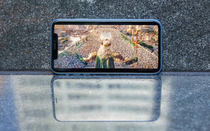 iPhone XR gi&aacute; hơn 3 triệu th&aacute;ng 3, lướt Tiktok, xem Youtube, nhắn tin Zalo vẫn mượt như iPhone 17