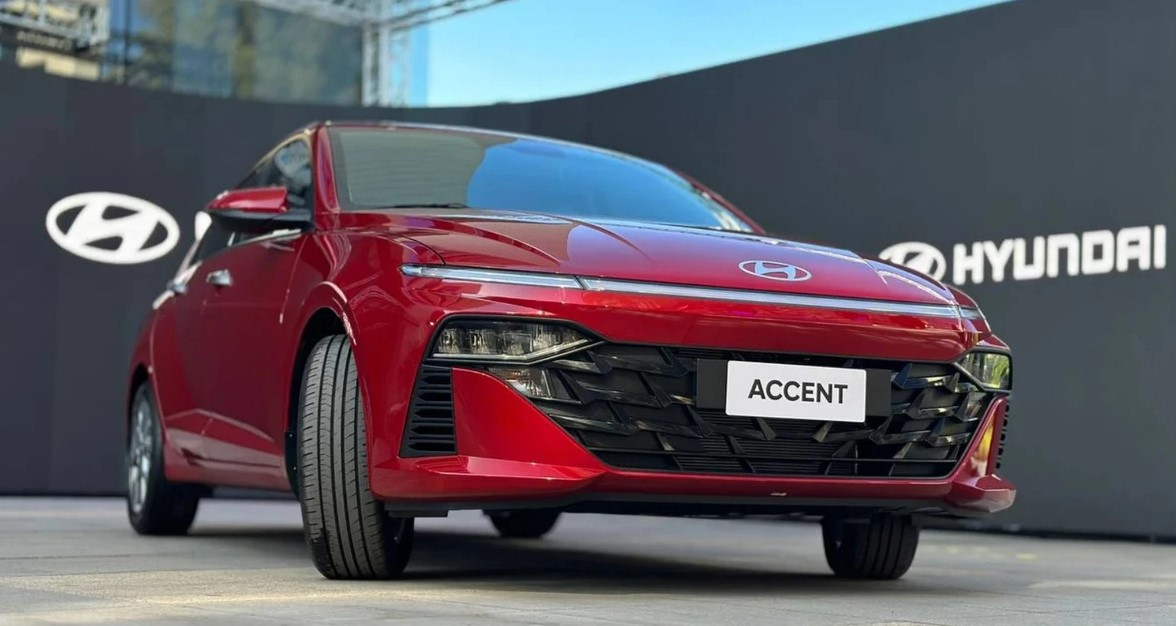 Gi&aacute; lăn b&aacute;nh Hyundai Accent mới nhất đầu th&aacute;ng 3/2026 &lsquo;rẻ như cho&rsquo;, hạ gục Honda City v&agrave; Toyota Vios