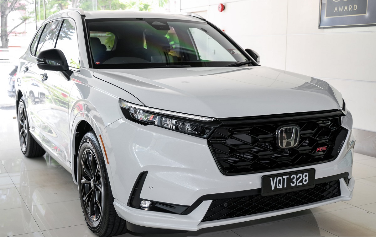 Honda CR-V phi&ecirc;n bản 2026 ch&iacute;nh thức ra mắt: Thiết kế đẹp long lanh, n&acirc;ng cấp c&ocirc;ng nghệ, gi&aacute; hấp dẫn