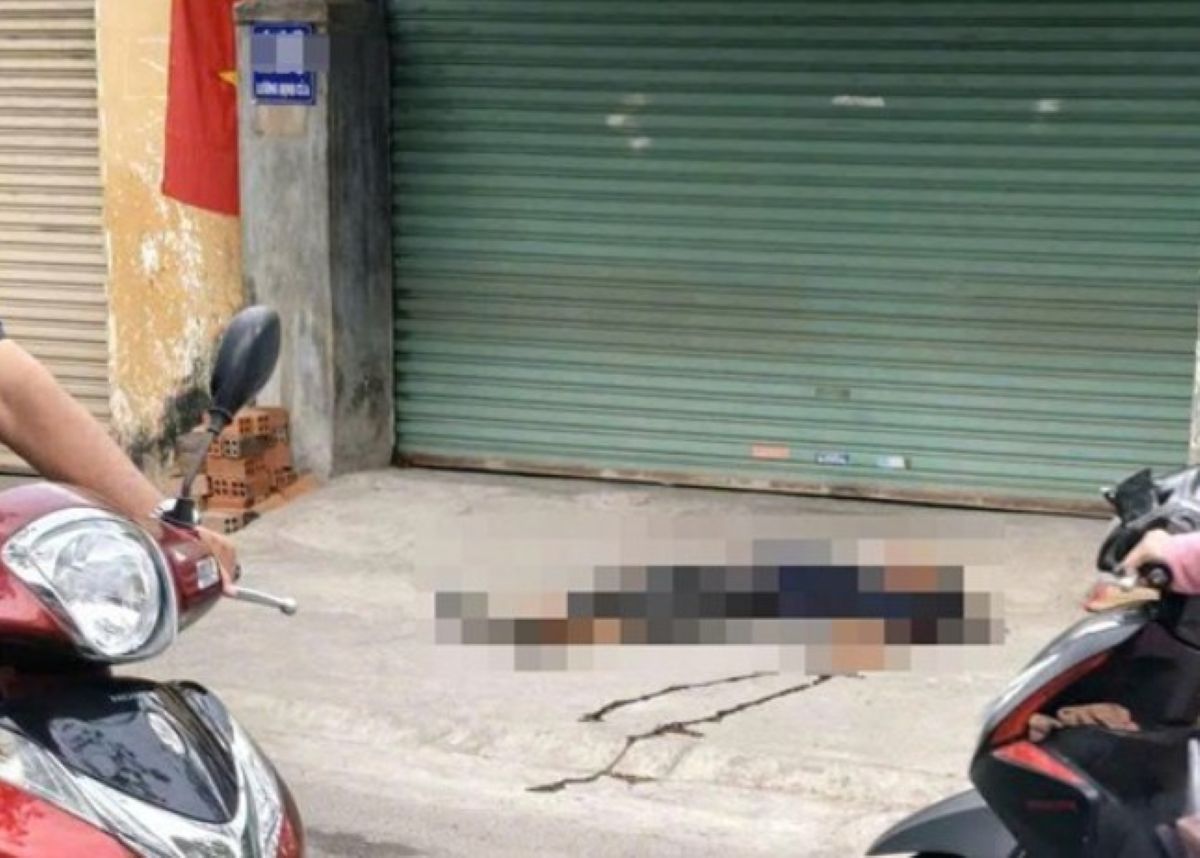 Kh&aacute;nh H&ograve;a: Ph&aacute;t hiện người đ&agrave;n &ocirc;ng tử vong tr&ecirc;n vỉa h&egrave; s&aacute;ng 5/3, b&ecirc;n cạnh thi thể c&oacute; 1 vật thể lạ