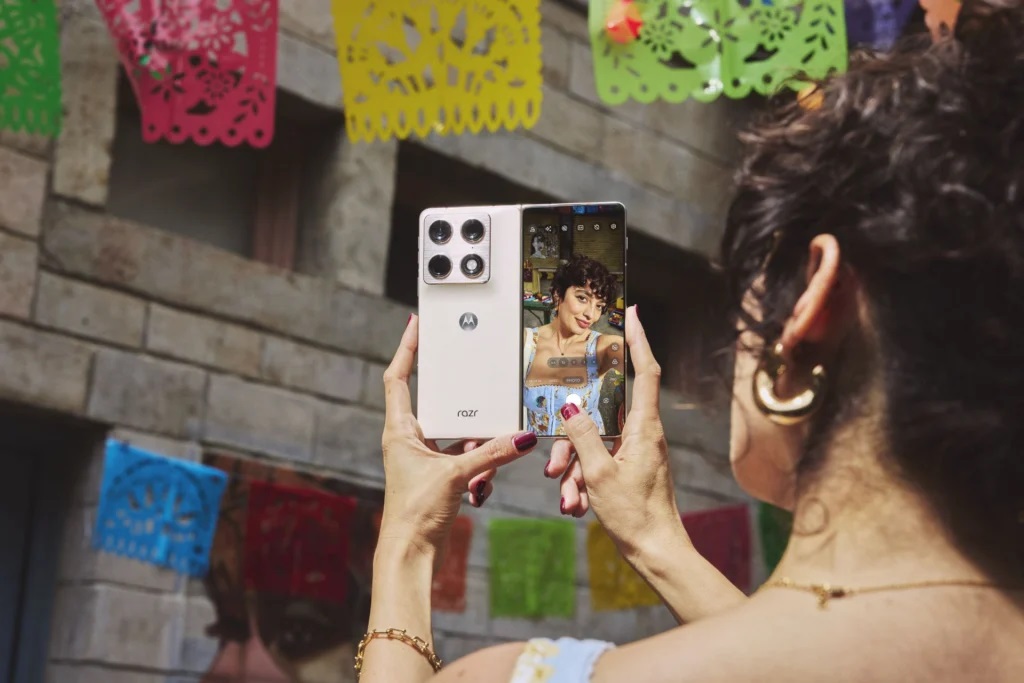 Camera của Motorola Razr Fold được 164 điểm của DXOMARK, vua nhiếp ảnh l&agrave;ng m&aacute;y gập