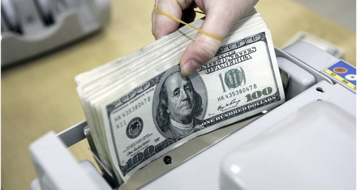 Gi&aacute; USD h&ocirc;m nay 6/3: USD h&uacute;t mạnh d&ograve;ng tiền tr&uacute; ẩn, ng&acirc;n h&agrave;ng n&acirc;ng gi&aacute; l&ecirc;n kịch trần
