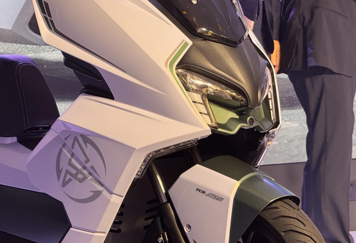 &lsquo;Vua xe ga&rsquo; 175cc mới ch&iacute;nh thức ra mắt gi&aacute; 52 triệu đồng: Thiết kế &lsquo;n&eacute;t&rsquo; hơn cả Honda SH v&agrave; SH Mode