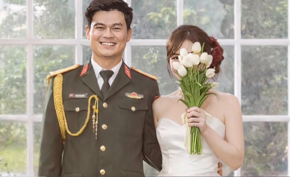 R&ograve; rỉ ảnh cưới của ca sĩ H&ograve;a Minzy đại &uacute;y Thăng Văn Cương khiến cư d&acirc;n mạng xu&yacute;t xoa