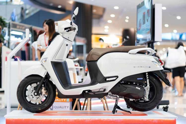 Tin xe hot 8/3: Honda ch&iacute;nh thức ra mắt &lsquo;vua xe ga&rsquo; 125cc mới đẹp hơn Vision v&agrave; Air Blade, gi&aacute; &lsquo;mềm&rsquo;