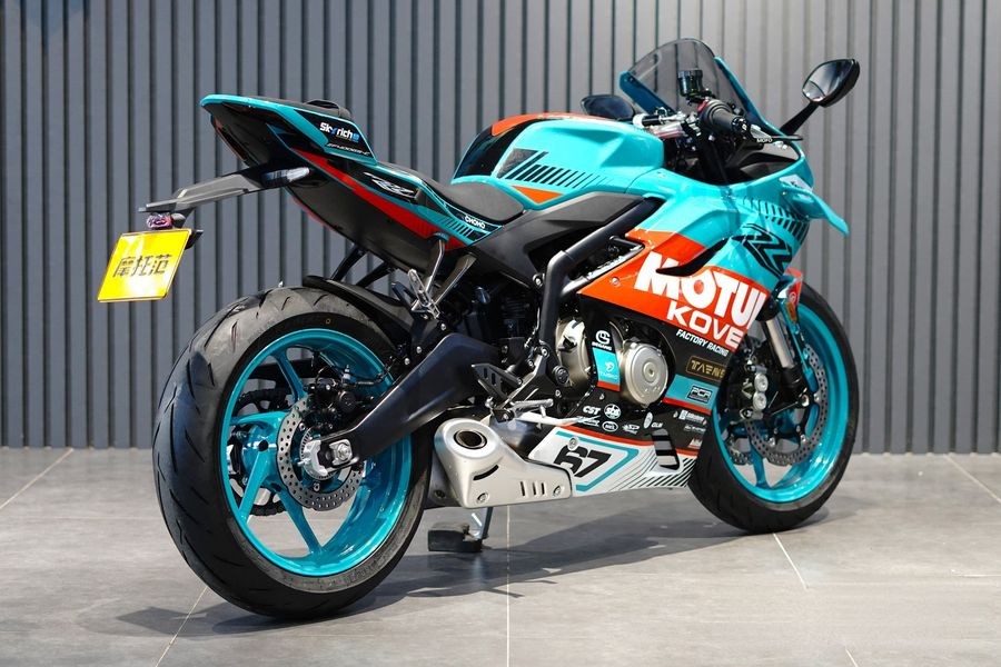 Ch&iacute;nh thức ra mắt &lsquo;vua c&ocirc;n tay&rsquo; 443cc mới thể thao hơn Yamaha Exciter v&agrave; Honda Winner R, gi&aacute; cực rẻ ảnh 3