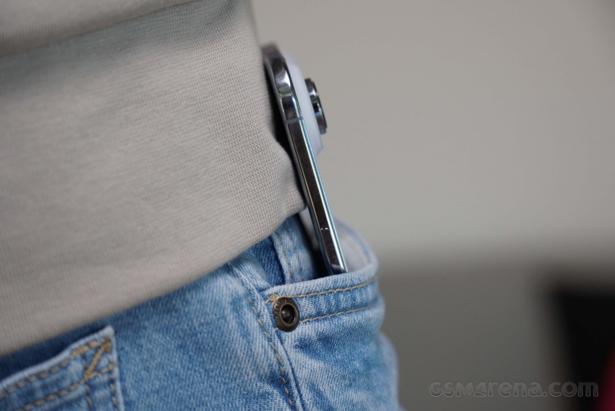 iPhone Air lập đ&aacute;y gi&aacute; rẻ mới th&aacute;ng 3, iPhone mất gi&aacute; nhanh nhất lịch sử, mạnh như iPhone 17 Pro Max