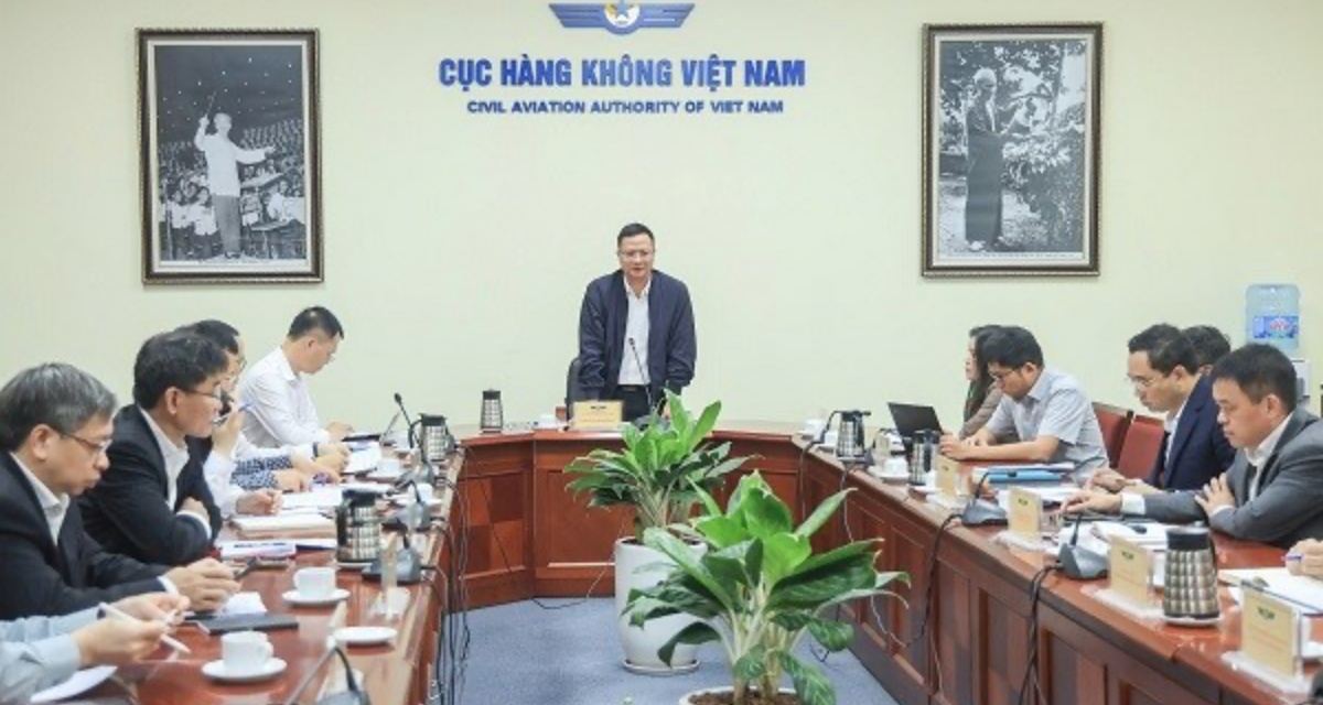 Xung đột Trung Đ&ocirc;ng đẩy gi&aacute; nhi&ecirc;n liệu bay tăng gấp 3, Cục H&agrave;ng kh&ocirc;ng họp khẩn