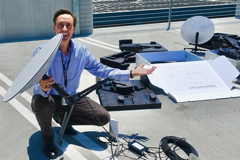 Starlink giờ c&ograve;n rẻ hơn cả cuộn c&aacute;p quang điều khiển drone