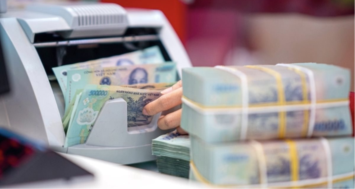 L&atilde;i tiết kiệm vượt 8%/năm: Cuộc đua h&uacute;t tiền giữa c&aacute;c ng&acirc;n h&agrave;ng n&oacute;ng trở lại