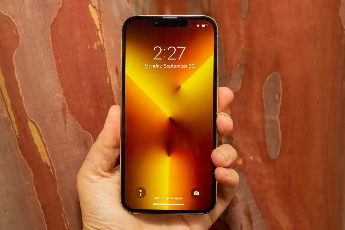 Gi&aacute; iPhone 13 Pro cũ rẻ như cỏ sau Tết, trang bị chất hơn iPhone 17e mới nhưng tiết kiệm hơn 8 triệu