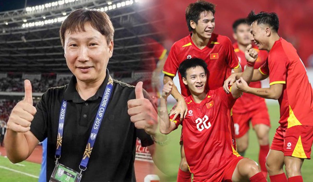 HLV Kim Sang-sik bổ sung \'hỏa lực\' cho ĐT Việt Nam, quyết t&acirc;m \'đ&egrave; bẹp\' Malaysia ở VL Asian Cup