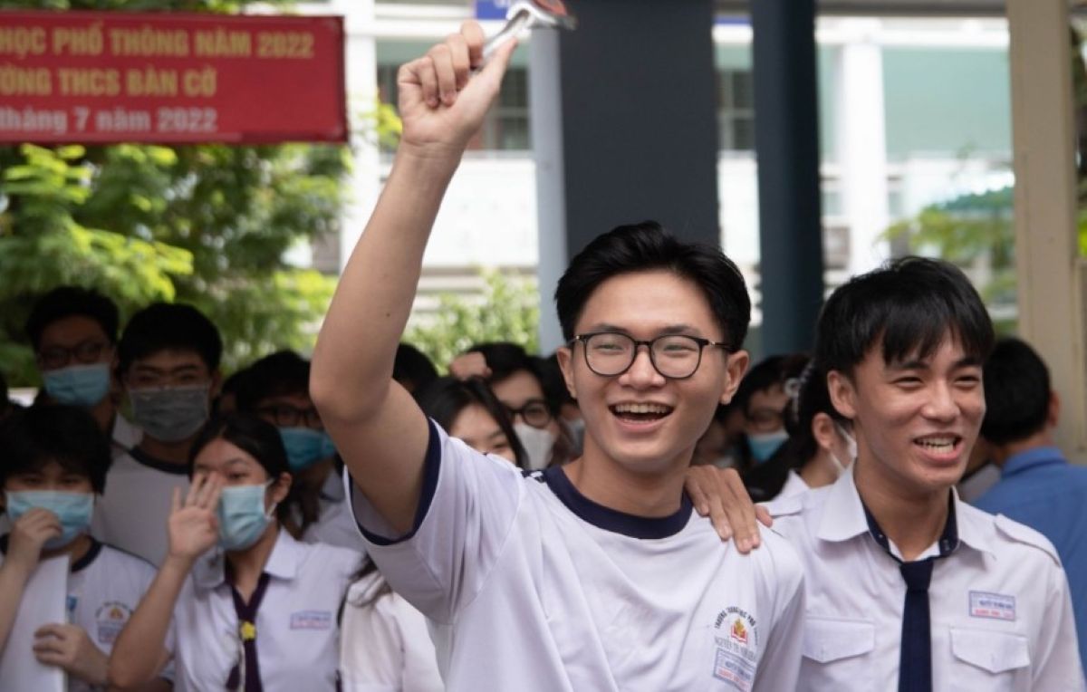 Hơn 20 loại chứng chỉ c&oacute; thể miễn 1 m&ocirc;n thi tốt nghiệp THPT 2026: Phụ huynh, học sinh cần nắm r&otilde;!