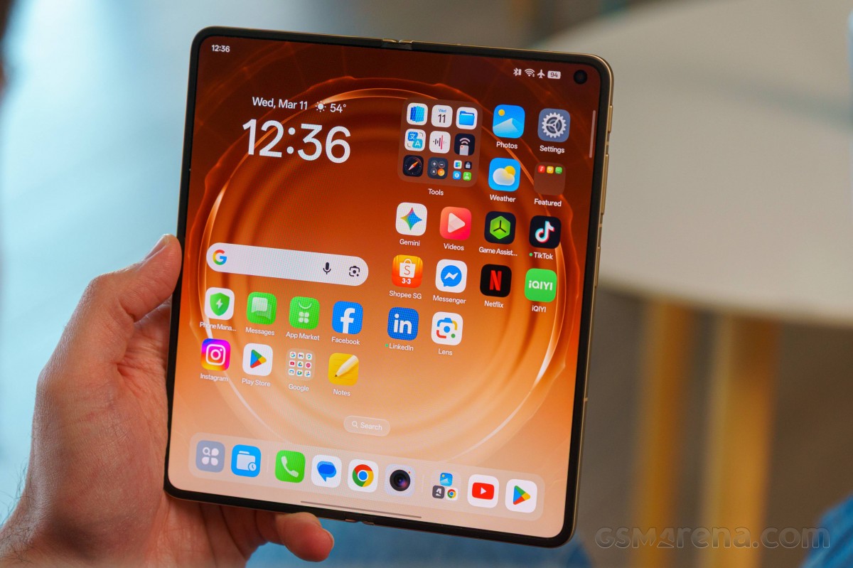 Mở hộp, tr&ecirc;n tay OPPO Find N6: M&agrave;n h&igrave;nh gập kh&ocirc;ng nếp gấp, sạc 80W &aacute;p đảo Galaxy Z Fold7