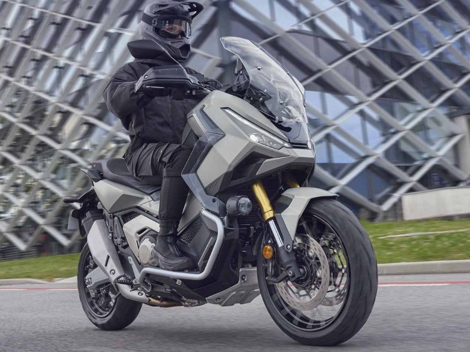 &lsquo;Vua xe ga&rsquo; mới xịn nhất của Honda ch&iacute;nh thức ra mắt: Trang bị &aacute;p đảo Air Blade v&agrave; SH, gi&aacute; hấp dẫn ảnh 1