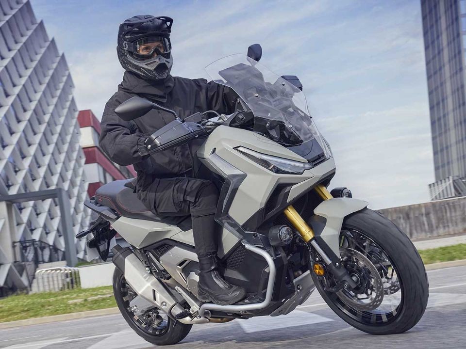 &lsquo;Vua xe ga&rsquo; mới xịn nhất của Honda ch&iacute;nh thức ra mắt: Trang bị &aacute;p đảo Air Blade v&agrave; SH, gi&aacute; hấp dẫn ảnh 6