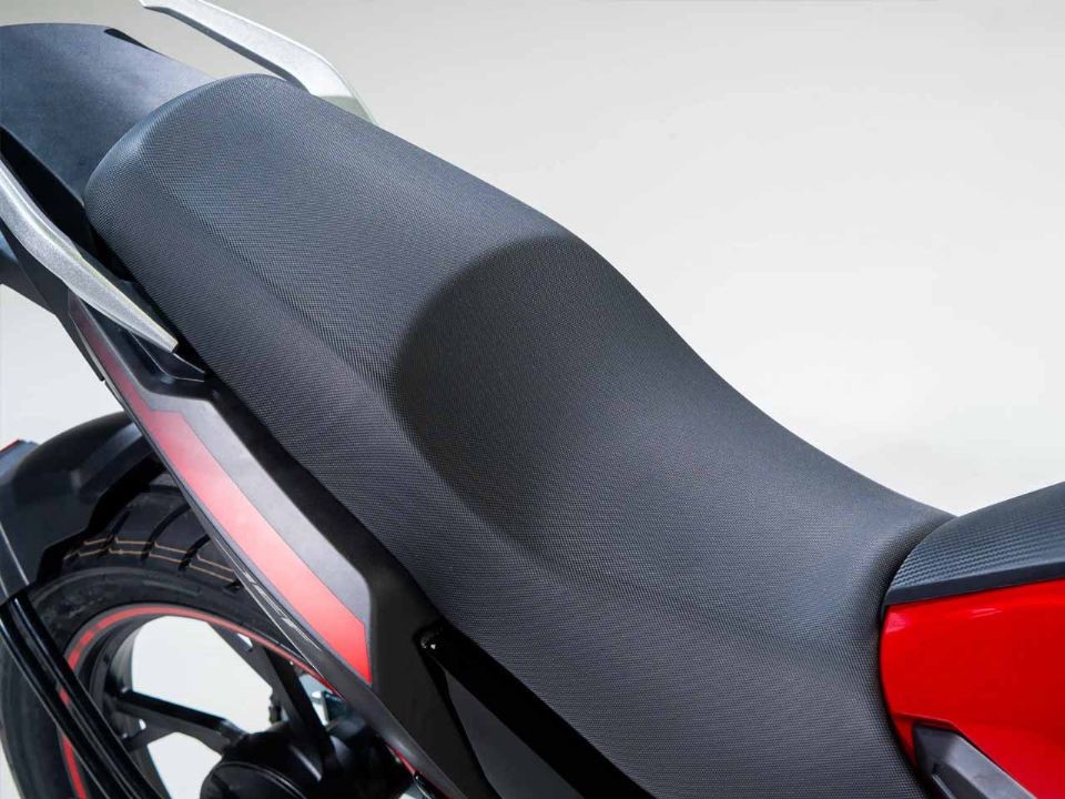 Ch&iacute;nh thức ra mắt &lsquo;vua c&ocirc;n tay&rsquo; 150cc mới 'n&eacute;t' hơn Yamaha Exciter v&agrave; Winner R với gi&aacute; 69 triệu đồng ảnh 7