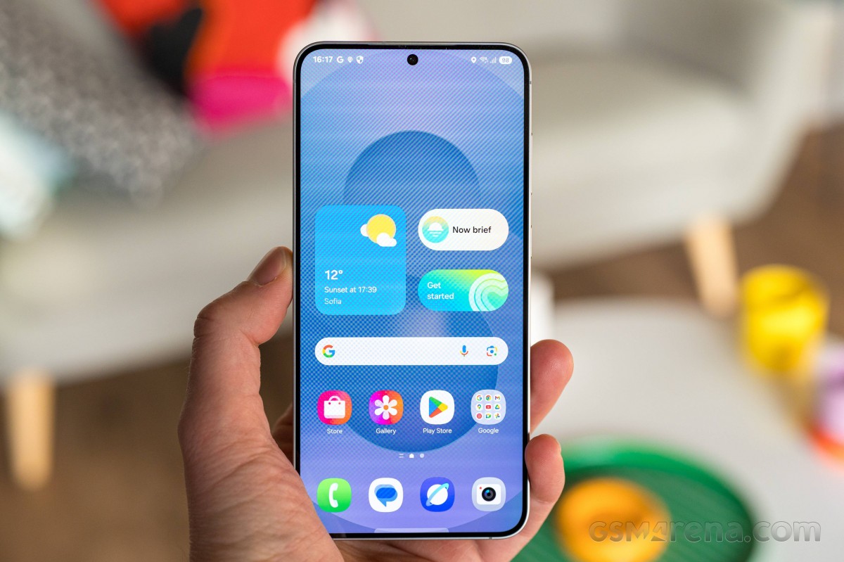 Gi&aacute; Galaxy S25 Plus th&aacute;ng 3/2026: Vua m&agrave;n lớn, pin tr&acirc;u, rẻ hơn iPhone 17 Pro Max tới 16 triệu