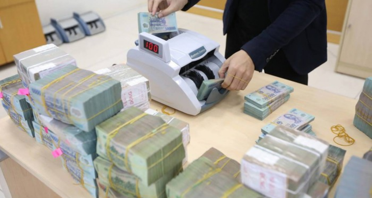 Ng&acirc;n h&agrave;ng tăng tốc huy động vốn, l&atilde;i suất đặc biệt l&ecirc;n tới 9%/năm