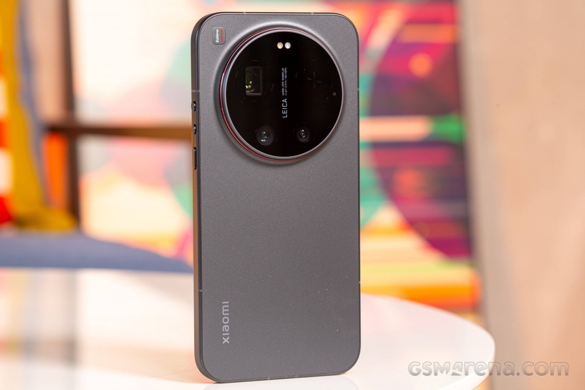 Gi&aacute; Xiaomi 17 Ultra mới nhất 16/3: Giảm tới 6 triệu g&acirc;y &aacute;p lực cho Galaxy S26 Ultra, camera cực đỉnh