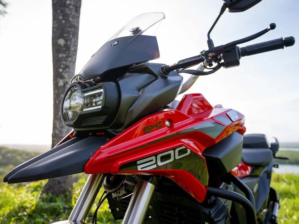 Ch&iacute;nh thức ra mắt &lsquo;vua c&ocirc;n tay&rsquo; 200cc mới đẳng cấp hơn Yamaha Exciter v&agrave; Honda Winner R, gi&aacute; dễ mua ảnh 2