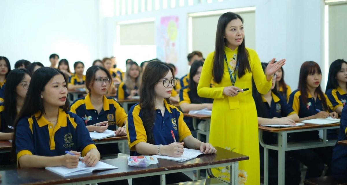 Chi tiết lịch nghỉ Giỗ Tổ H&ugrave;ng Vương v&agrave; nghỉ lễ 30/4-1/5 của gi&aacute;o vi&ecirc;n, giảng vi&ecirc;n năm 2026 