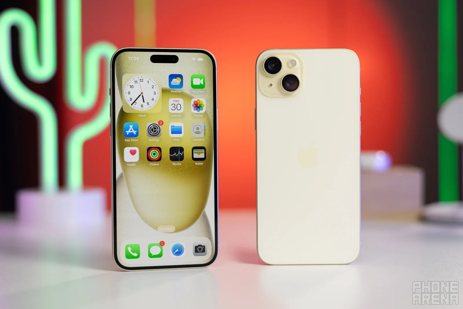 iPhone 15 Plus cũ rẻ như cỏ giữa th&aacute;ng 3, m&agrave;n lớn pin tr&acirc;u, Galaxy S26 Plus, Xiaomi 15 &aacute;p lực ngang 