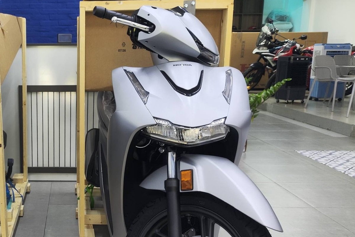 Honda SH 150i phi&ecirc;n bản 2026 ch&iacute;nh thức về đại l&yacute; Việt: Thiết kế n&eacute;t hơn SH 125i v&agrave; SH 160i, gi&aacute; mềm