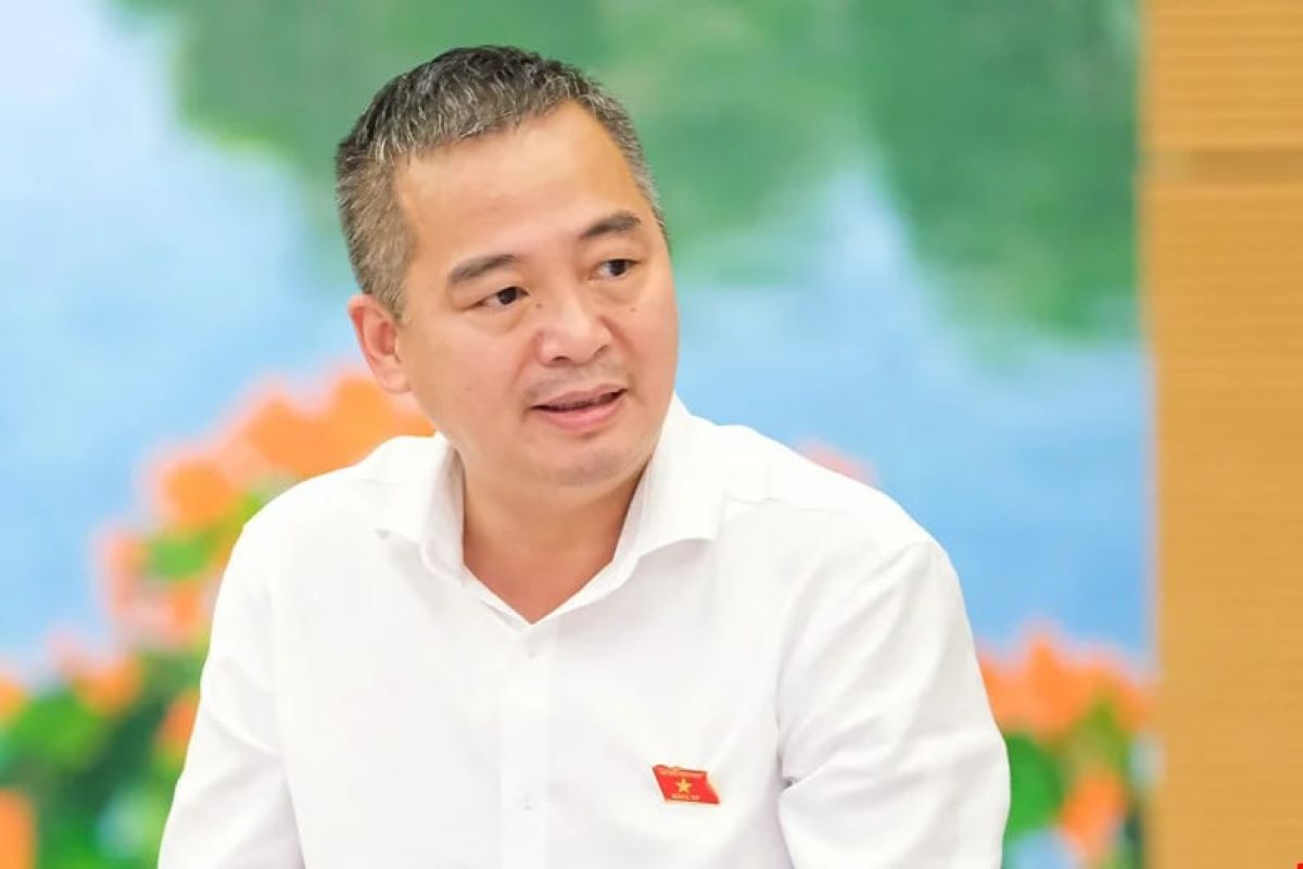 Ch&acirc;n dung PGS.TS, b&aacute;c sĩ Nguyễn L&acirc;n Hiếu lần thứ ba tr&uacute;ng cử Đại biểu Quốc hội