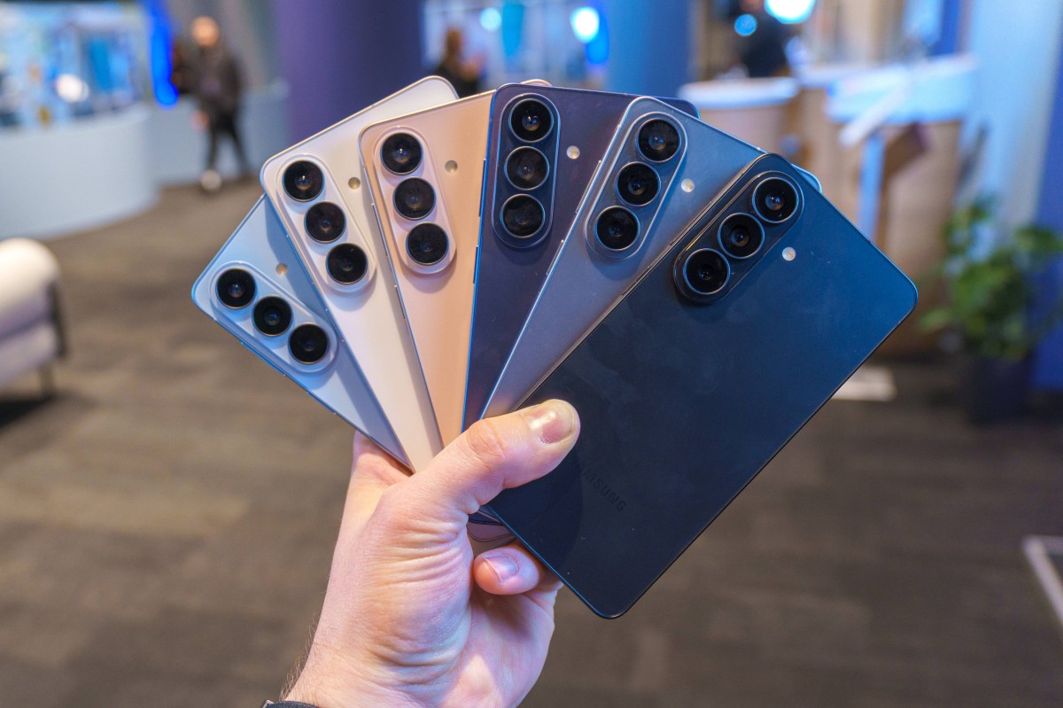 Bảng gi&aacute; Samsung Galaxy ch&iacute;nh h&atilde;ng mới nhất 23/3: Galaxy A56 vẫn hot, Galaxy S26 Ultra giảm cực mạnh