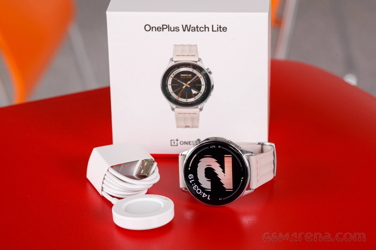 Mở hộp OnePlus Watch Lite: Đồng hồ sang trọng gi&aacute; rẻ, m&agrave;n h&igrave;nh 3.000 nits, theo d&otilde;i sức khỏe to&agrave;n diện