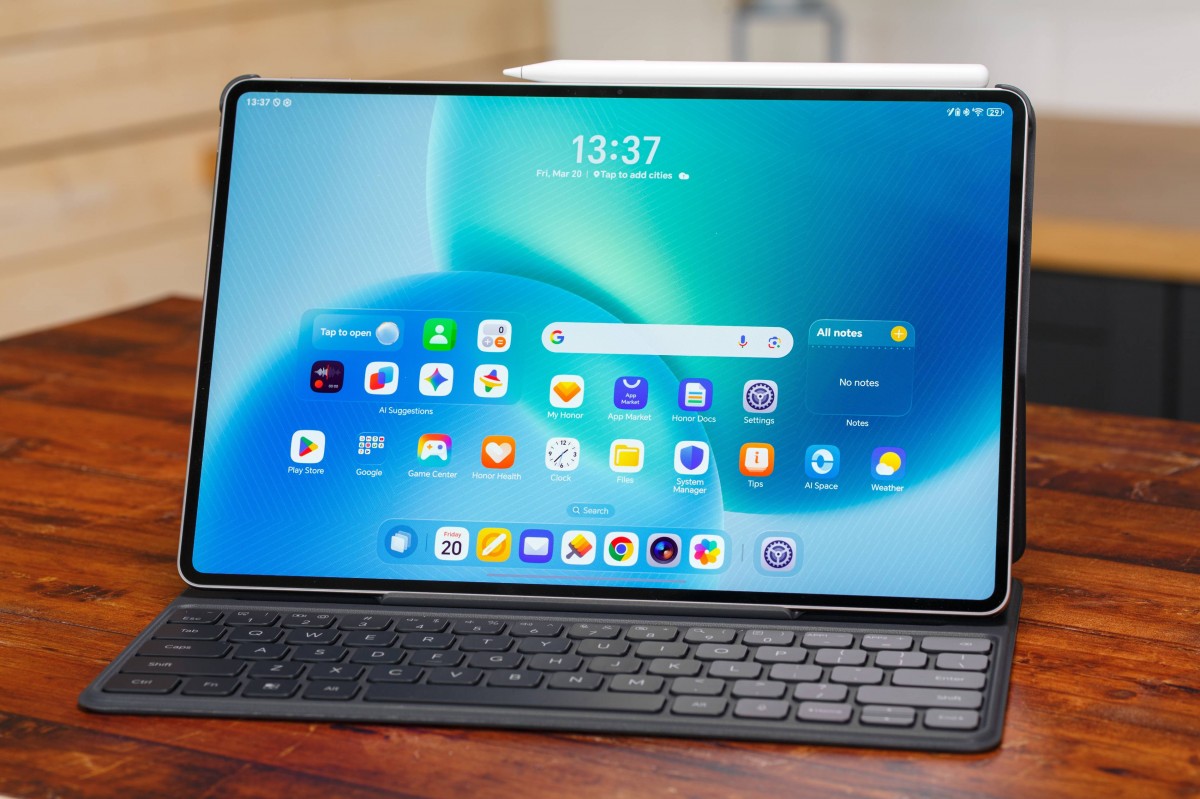 Mở hộp Honor MagicPad 4: Tablet OLED 165Hz si&ecirc;u mỏng, tặng k&egrave;m b&uacute;t v&agrave; b&agrave;n ph&iacute;m, tham vọng thay thế laptop