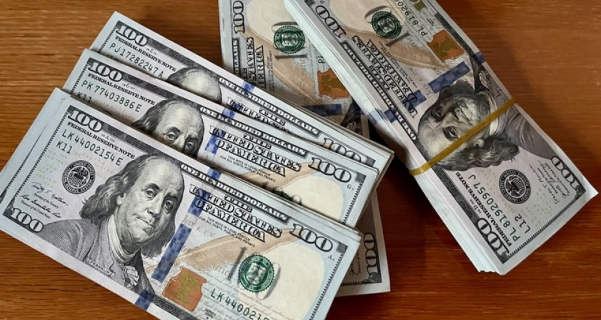 Gi&aacute; USD h&ocirc;m nay 23/3: USD thế giới suy yếu, chợ đen trong nước giảm s&acirc;u