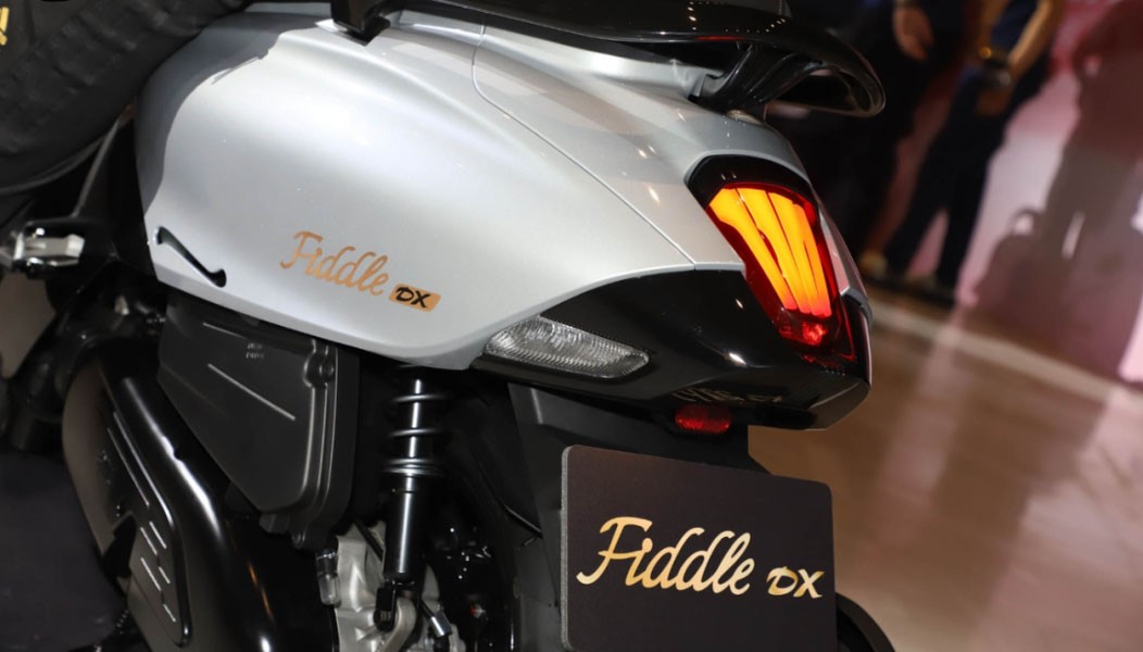 Ra mắt 'vua xe ga' 150cc mới gi&aacute; 53 triệu đồng: Trang bị đẳng cấp như Honda SH, 'đ&egrave; bẹp' Air Blade ảnh 4