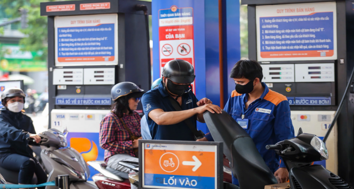 Gi&aacute; xăng dầu Việt Nam thấp hơn nhiều nước trong khu vực, Ch&iacute;nh phủ triển khai loạt chỉ đạo mới