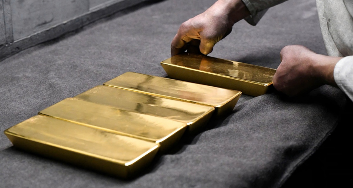 Gi&aacute; v&agrave;ng biến động trước chiến sự Trung Đ&ocirc;ng, dự b&aacute;o v&agrave;ng thế giới hướng tới 6.000 USD mỗi ounce