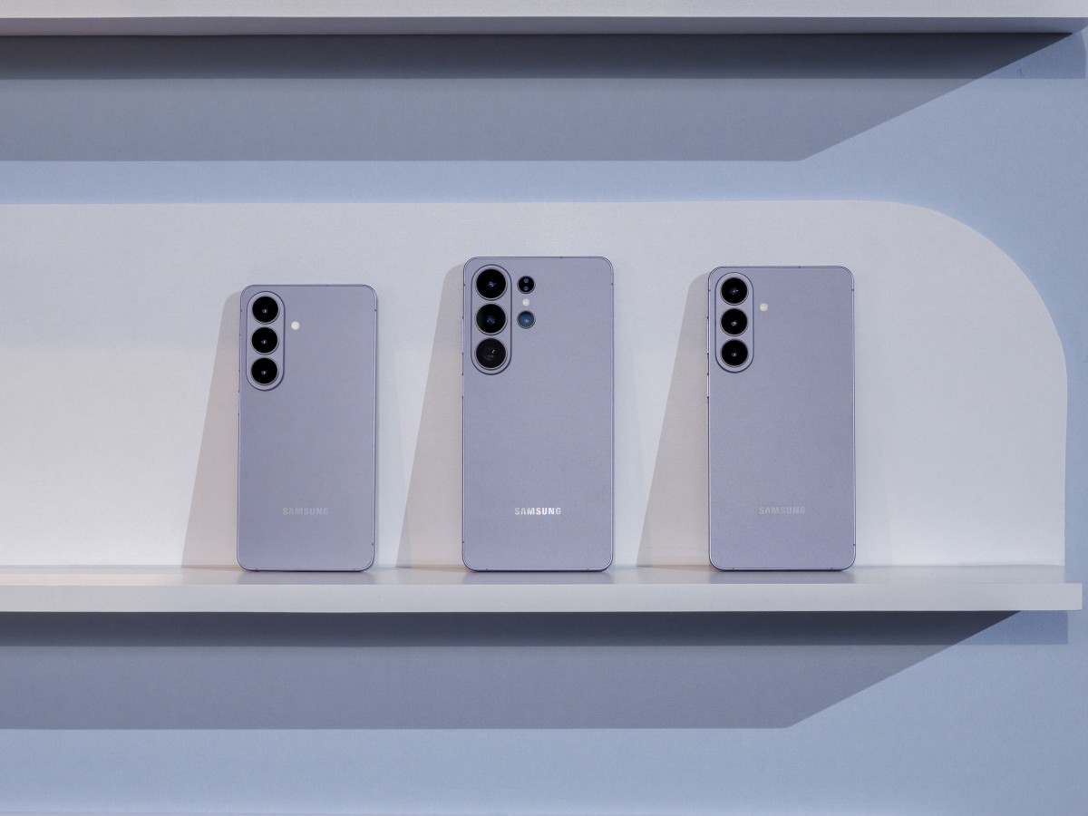 Bảng gi&aacute; d&ograve;ng Galaxy S26 mới nhất 25/3: Galaxy S26 Ultra tung deal khủng &lsquo;đại chiến&rsquo; iPhone 17 Pro Max