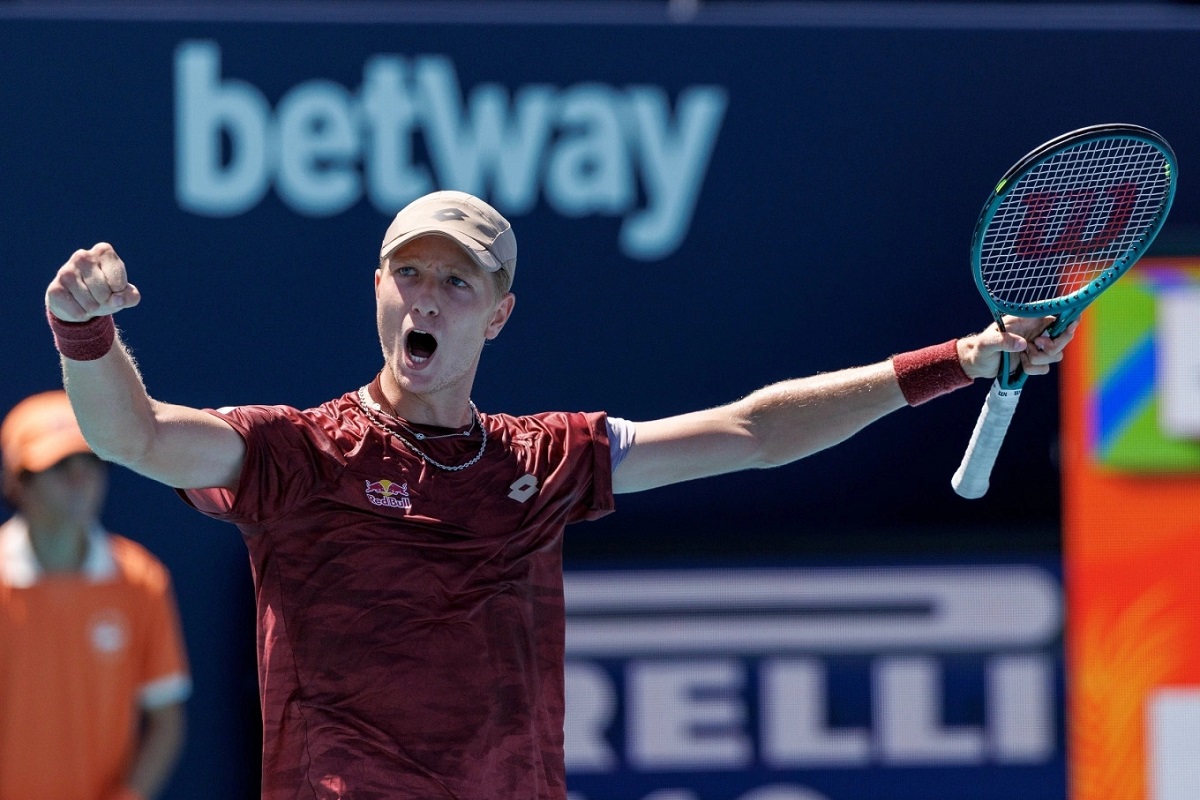 Lịch thi đấu Tứ kết Miami Open 2026 ng&agrave;y 26/3: Đ&agrave;n em Alcaraz gặp kh&oacute;, hai hạt giống đối đầu