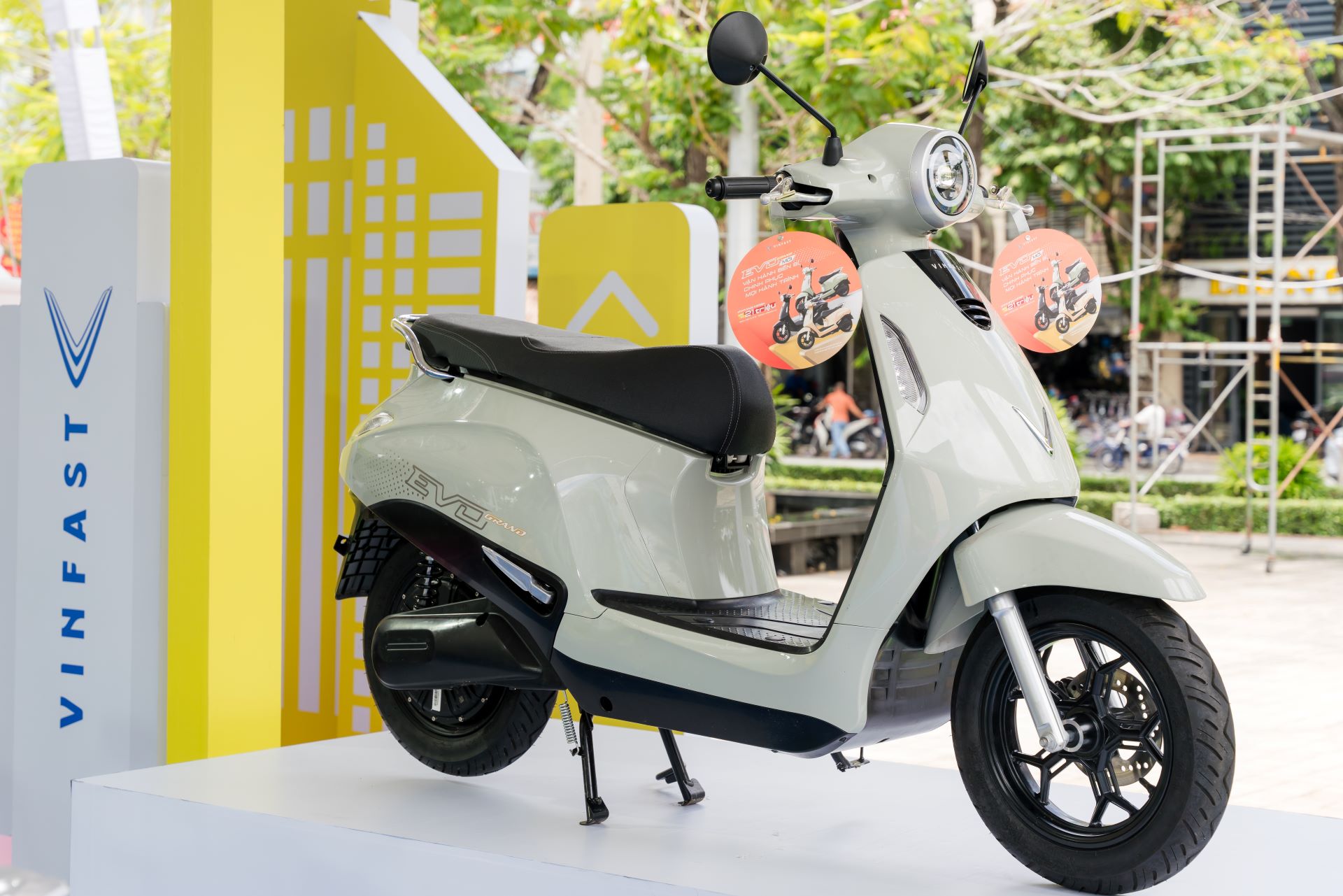 Bảng gi&aacute; xe m&aacute;y điện VinFast Evo Grand cuối th&aacute;ng 3/2026: Cực rẻ, kh&aacute;ch Việt đổ x&ocirc; mua thay xe Honda