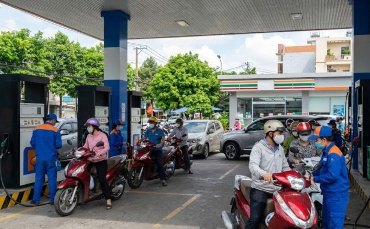 Bộ C&ocirc;ng Thương c&ocirc;ng bố số dư Quỹ b&igrave;nh ổn xăng dầu mới nhất, cơ quan điều h&agrave;nh l&ecirc;n kịch bản ứng vốn