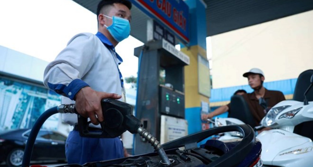 Gi&aacute; xăng dầu kỳ điều h&agrave;nh tới c&oacute; thể giảm, mức điều chỉnh 1.500-2.500 đồng/l&iacute;t được đưa ra trong dự b&aacute;o mới